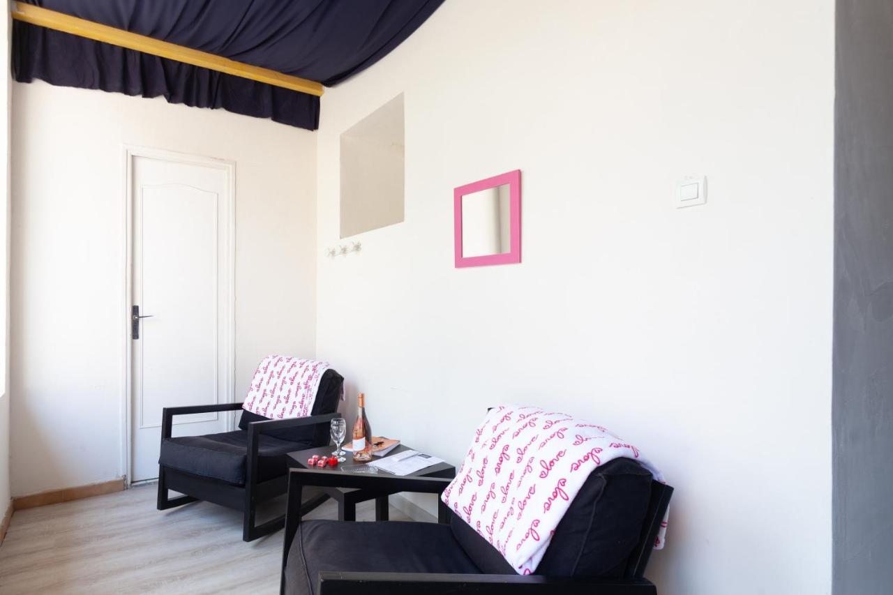 Love Room Avec Balneo Toulon Dış mekan fotoğraf